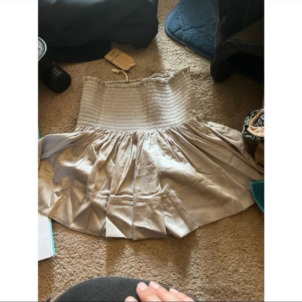 NWT natural life silver shorts‎ small